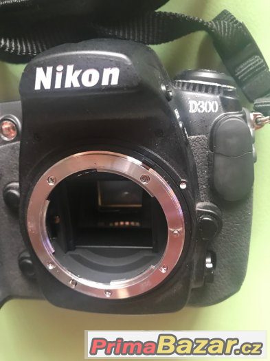 nikon