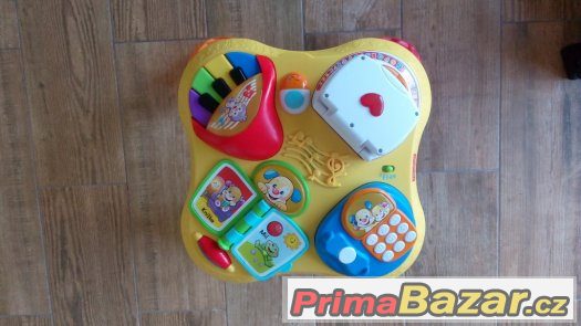 Pejskův stoleček Fisher Price