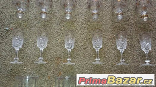 Skleničky se vzorem, broušené a paňáky Skleničky se vzorem, broušené a paňáky