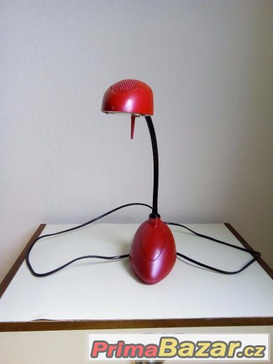 Ohebná červená lampička