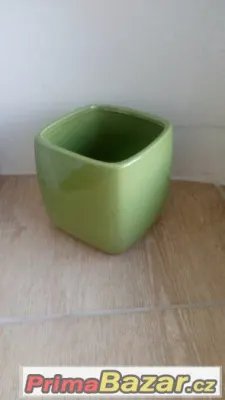 Zelený květináč, fialový keramický květ. tvaru kbelíku-NOVÝ