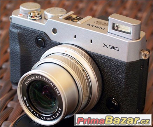 Fujifilm Finepix X30 - zamluveno