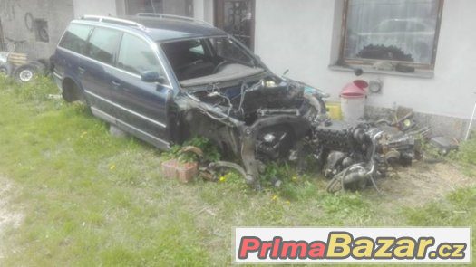 Scháním passata na díly bouraný, nepojízdný – fotografie 4