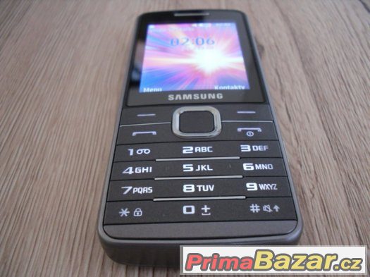 Samsung GT 5610,5MPx foto,slot na microSD. Samsung GT 5610,5MPx foto,slot na microSD.
