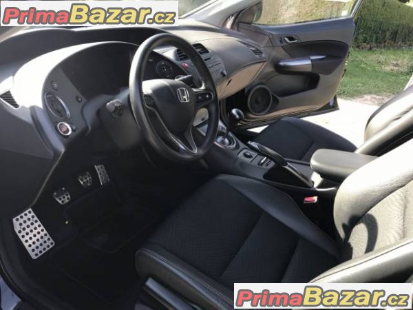 Prodám Honda Civic 2.2 CTDI r.v. 2011 Prodám Honda Civic 2.2 CTDI r.v. 2011