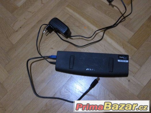 Univerzální dokovací stanice Asus, USB