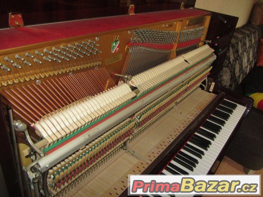 Prodám piano PETROF koupeno nové, nepoužívané