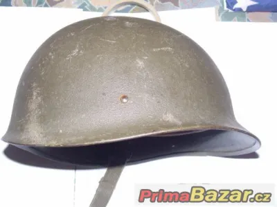 Vojenskou přilbu Bundeswehr