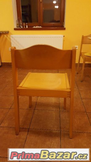 Židle a stoly do jídelny