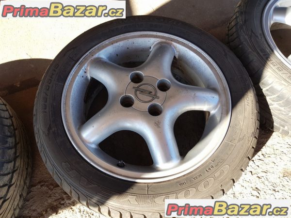 sada Opel      s letni pneu goodyear 4x100 6jx15 et49