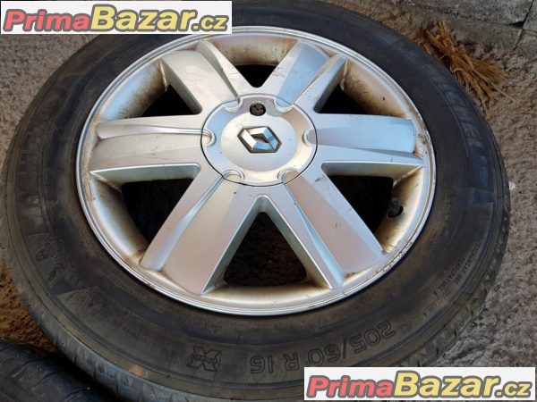 sada Renault nervastella 4x100 6.5jx16 et49