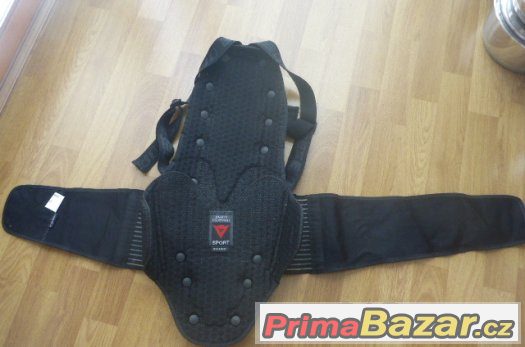 DAINESE Páteřák cena 310 korun DAINESE Páteřák cena 310 korun