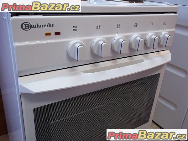 Sporák sklokeramický BAUKNECHT šíře 50 cm horkovzduch Sporák sklokeramický BAUKNECHT šíře 50 cm horkovzduch