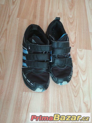 Chlapecké botasky adidas vel.35