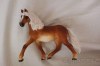 Sháním figurky koní Schleich viz. foto