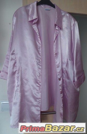 Dámská saténová fialková košile, vel. 56, nošená.