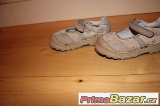 Dívčí botičky značky BubbleGummes (Bata) vel.22