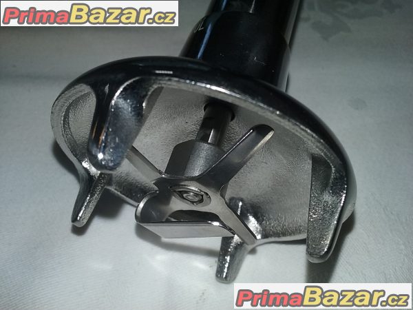 Ponorný mixer - seká, mixuje Ponorný mixer - seká, mixuje