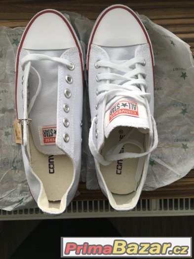 Converse, velikost 38 bílé, modré velikost 40