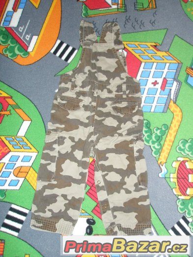 Béžovo-hnědé army plátěné lacláčky s kapsami vel. 86 Béžovo-hnědé army plátěné lacláčky s kapsami vel. 86