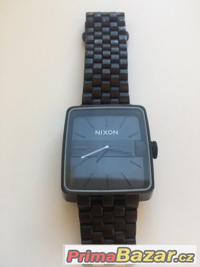 hodinky-nixon-sultan