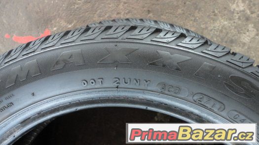 2x zimní pneumatiky Maxxis 145/65/R15