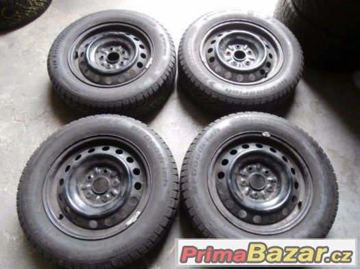 Zimní sada rozteč 5x114.3 Toyota Auris vel.15 s pneu 195/65