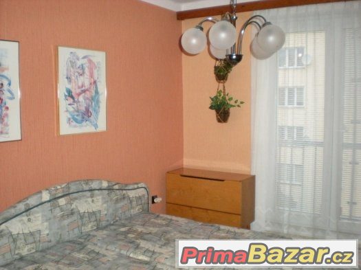 Prodej bytu 2+1 v Pardubicích - Višňovka - Benešovo nám.