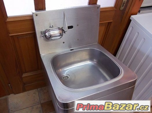GASTRO celonerezové umyvadlo s pohybovým senzorem GASTRO celonerezové umyvadlo s pohybovým senzorem