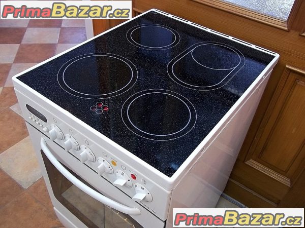 Sporák sklokeramický PRIVILEG šíře 50 cm horkovzduch Sporák sklokeramický PRIVILEG šíře 50 cm horkovzduch