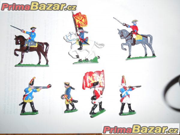 Cínové figurky -vojáci, rytíři, indiáni