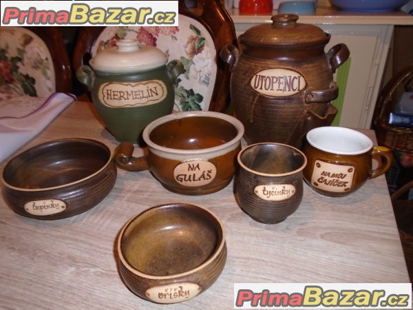 Prodám různý porcelán,sklo, nádobí z dědictví. Prodám různý porcelán,sklo, nádobí z dědictví.