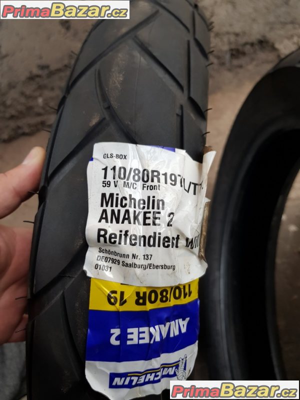 2xnove pneu na motorku predek zadek dot1815 a 2115 Michelin Anakee 1x 150/70 r17 cena1790kus a Michelin Anakee 110/80 r1