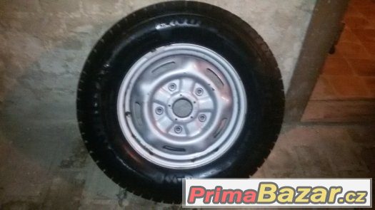 Pneu Ford Tranzit Uniroyal 215/75 R 16C M+S 113/111 R 70PS