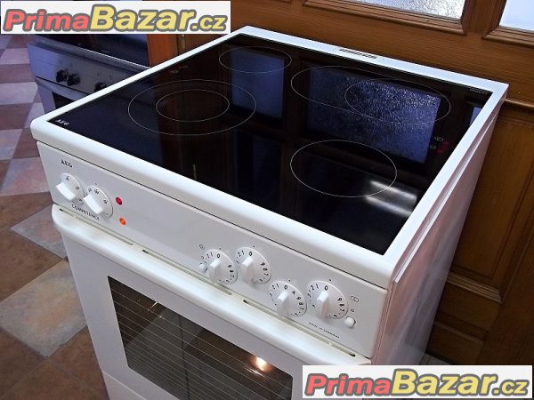 Sporák sklokeramický AEG šíře 60 cm horkovzduch Sporák sklokeramický AEG šíře 60 cm horkovzduch
