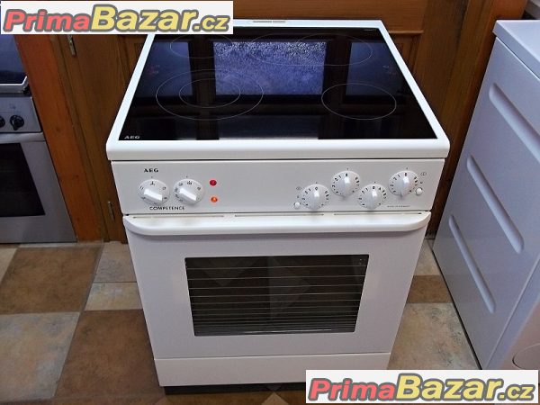 Sporák sklokeramický AEG šíře 60 cm horkovzduch Sporák sklokeramický AEG šíře 60 cm horkovzduch