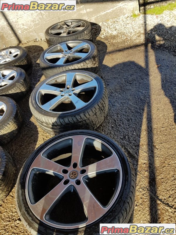 sada alu kola Volkswagen Audi 5x130 10jx22 et50