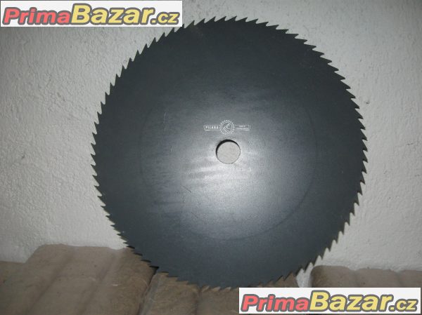 Prodám řemenici a list na cirkulárku průměr 350 mm Prodám řemenici a list na cirkulárku průměr 350 mm