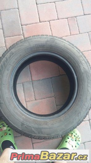 pneu 205/65R15