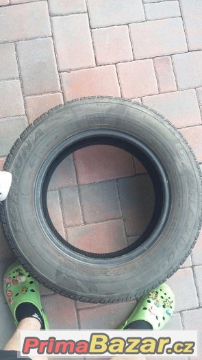 pneu 205/65R15