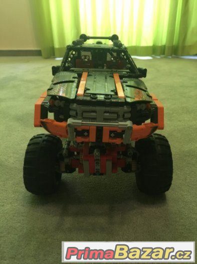 LEGO TECHNIC - Truck 4x4 ( 9398 )