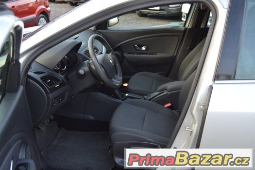 Renault Fluence 1.6 i ČR, 1. maj, 85.630 km Renault Fluence 1.6 i ČR, 1. maj, 85.630 km