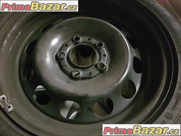 plechove disky s poklici letni pneu 80% vzorek bmw 6777784 5x120 6.5jx16 is42 pneu goodyear runflat 195/55 r16 87