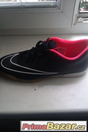 Salovky Nike Mercurial 43