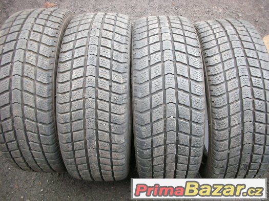 PRODÁM 4KS ZIMNÍCH PNEU ROADSTONE EURO-VIN 185/55/15/82H