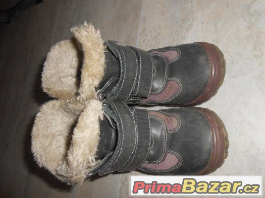 zimní dívčí boty s kožíškem - vel.26