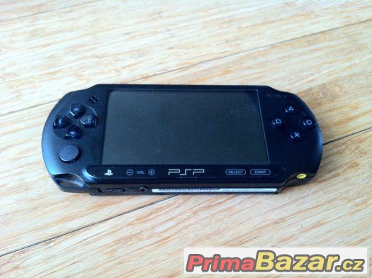 PSP Black s 5 hry