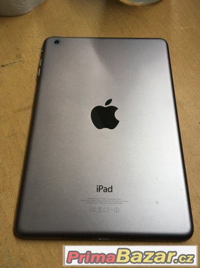 Apple iPad mini 16GB WiFi černý, pěkný stav, 3 měsíce záruka