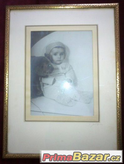 Smutné dítě-orig. foto v krásném rámu cca z r. 1930