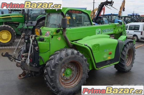 MERLO Multifarmer 27.8, zánovní stov, najeto 3826mth, zdvih 8m, nosnost 2,7t.